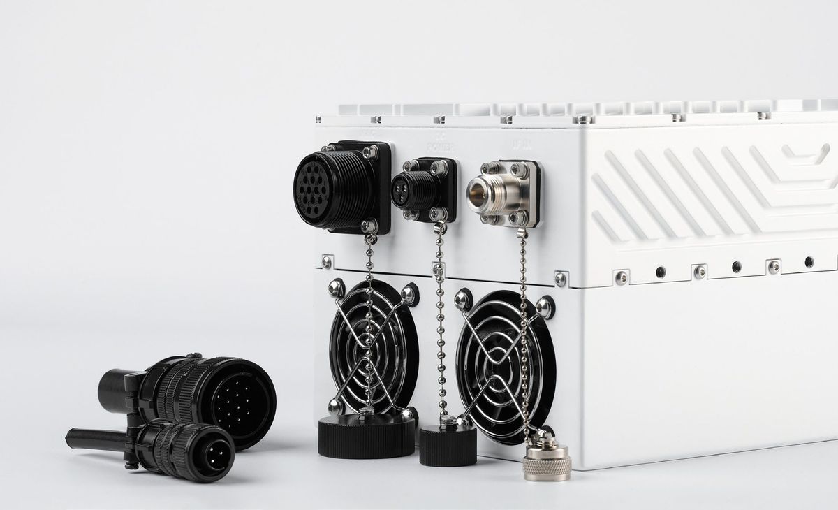 TESART C-band block upconverter