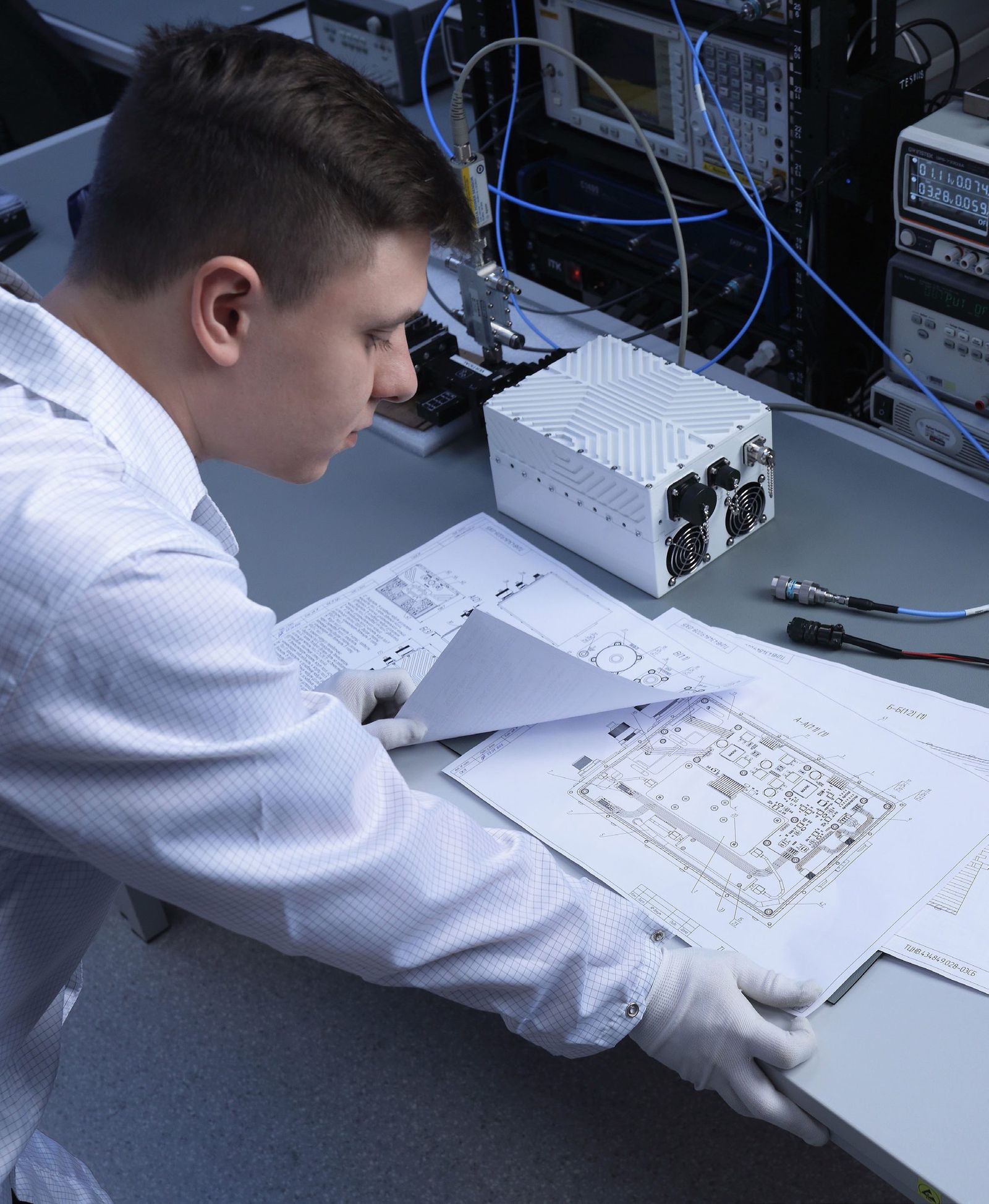 TESART engineer testing a C-band BUC